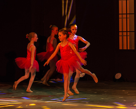 Maggie Monk - Act 1 - 10.Feather Theme (11 of 56)