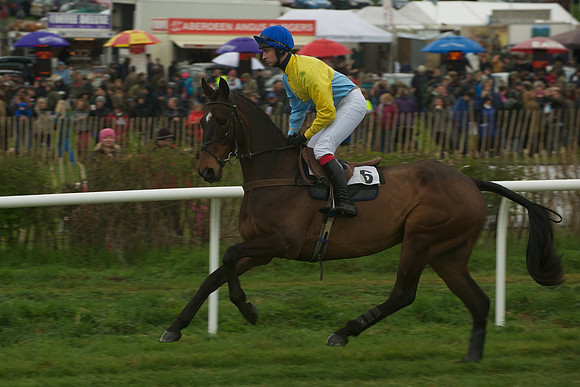 Race 2 - Confined 19