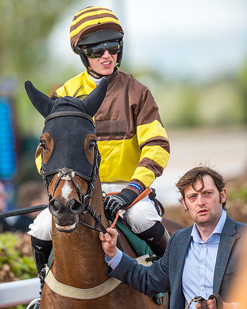 Race 2  -  Intermediate Point to Point Hunters' Steeple Chase (65 of 277)