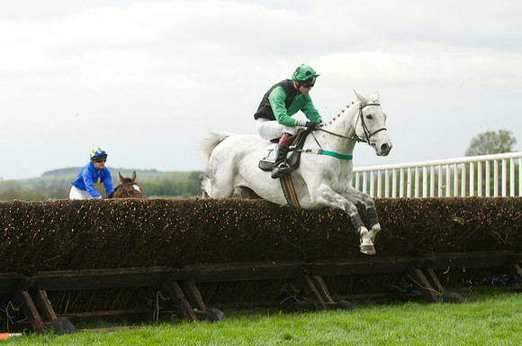Kimblewick Point to Point at Kingston Blount Racecourse on Saturday 12th April 2014