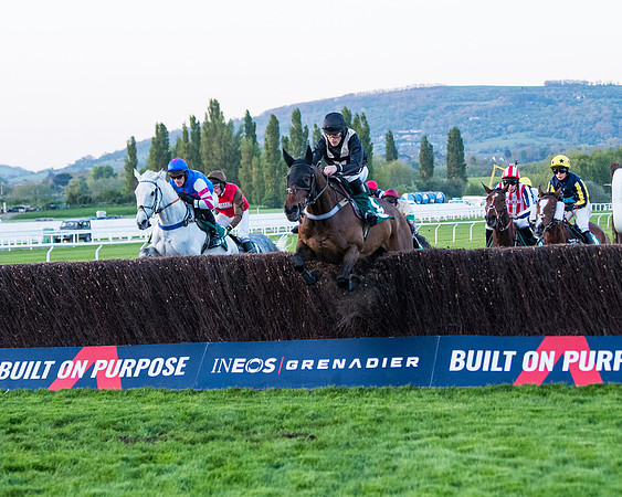 Race 7 - Glos Hussars  (117 of 245)