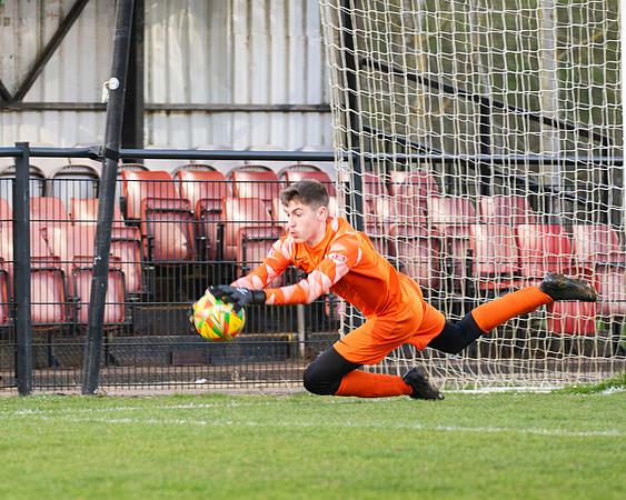 Game 1 - Kings Langley 0 v 3 Young Generals (158 of 259)-Enhanced-NR