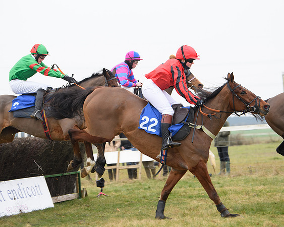 Race 3 - Novice Riders Race (84 of 180)