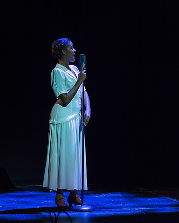 Singing in th Rain -  Friday - Act 2  (21 of 206)