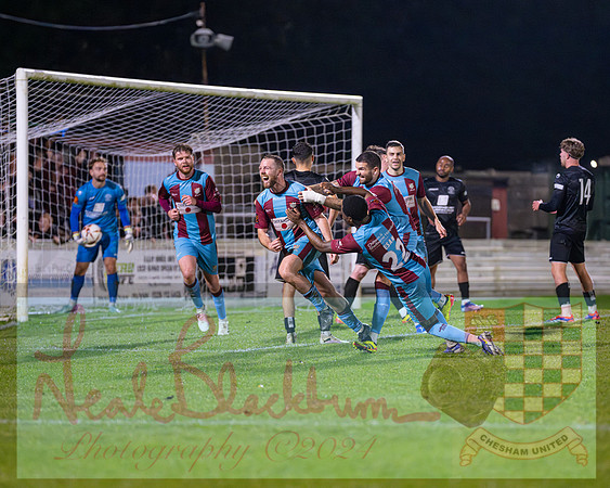 Chesham Utd 3 v 1 Chippenham Town (329 of 416)
