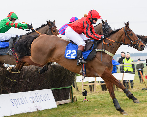 Race 3 - Novice Riders Race (83 of 180)