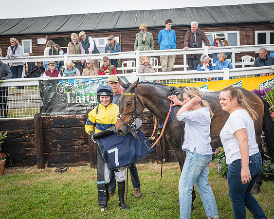 Race 5 - 3 Mile Maiden [NWFAA] (81 of 95)