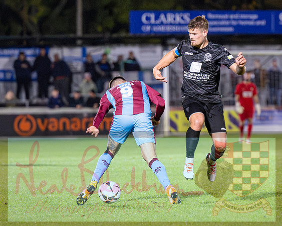 Chesham Utd 3 v 1 Chippenham Town (112 of 416)