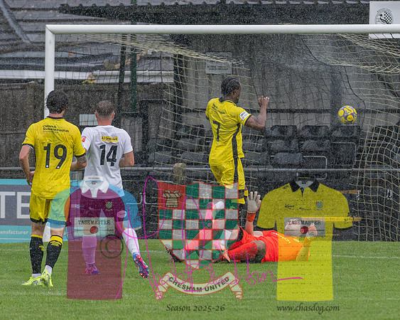 Royston Town 2 v 2 Chesham United (101 of 341)