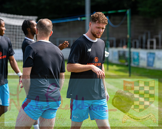 Chesham Utd v Borehamwood (5 of 458)