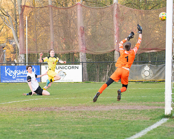 Game 1 - Kings Langley 0 v 3 Young Generals (36 of 259)-Enhanced-NR
