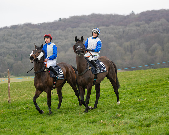 Race 5 - The Ineos Home Counties Grand National (32 of 133)