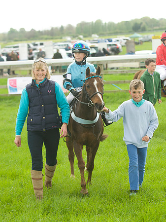 Pony Race - 1   35