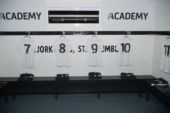 AFC Oaklands v Bengeo Trinity - Dressing Room (3 of 20)