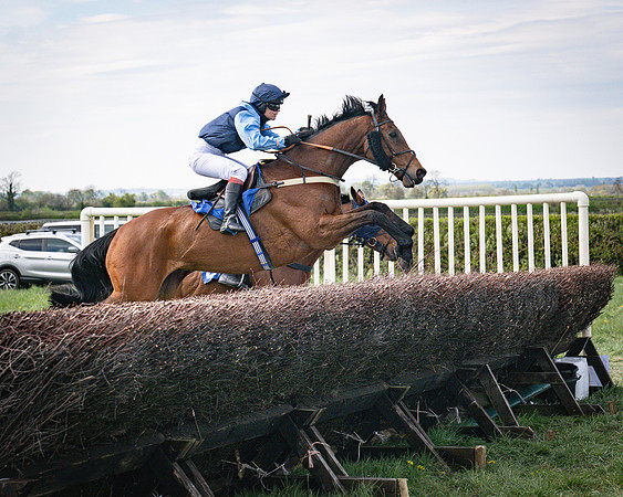 Race 3 - The Richardsons chartered Accountants Conditions Race [Level Three] for Novice Riders (49 of 117)