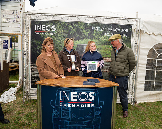 Race 2 - Veteran Horse (150 of 153)