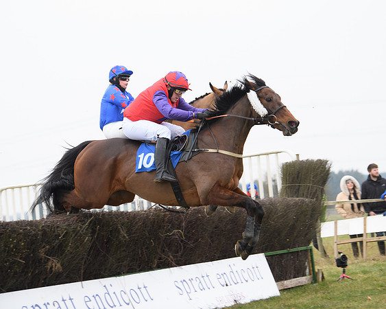 Race 3 - Novice Riders Race (94 of 180)