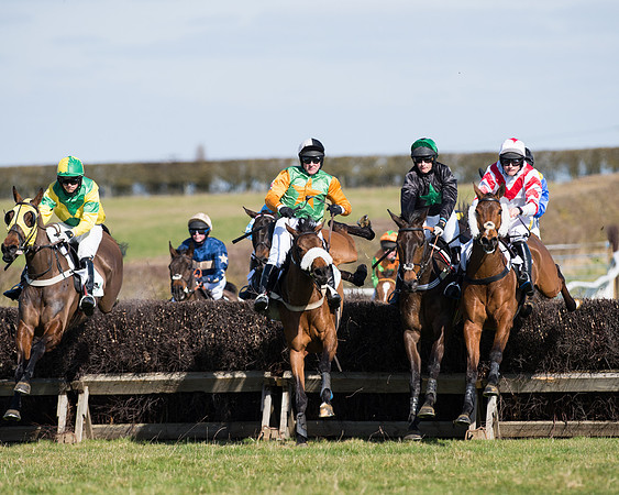 Race 1 - Open Maiden Div 1 (54 of 88).jpg