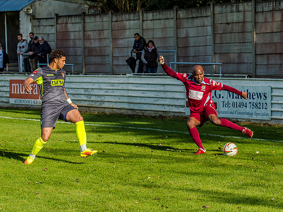 Chesham Utd 2 Staines Town 0 (14 of 79)