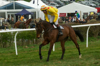 Race 4 - Novice riders 18