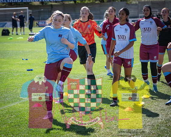 Chesham United 0 v 4 London Bees (10 of 457)