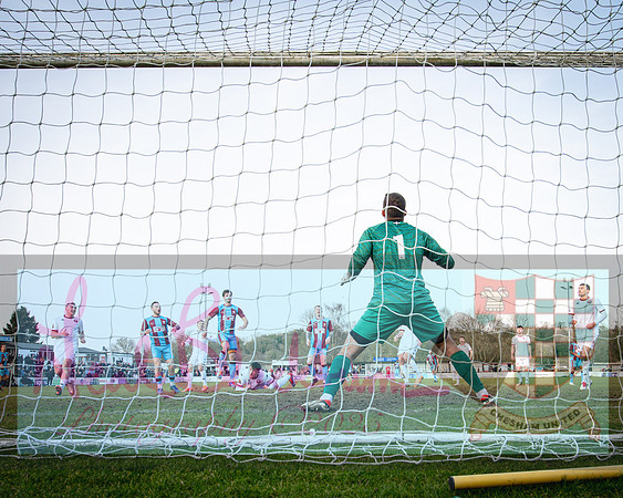 Chesham Utd 1 v Truro 4 (330 of 356)