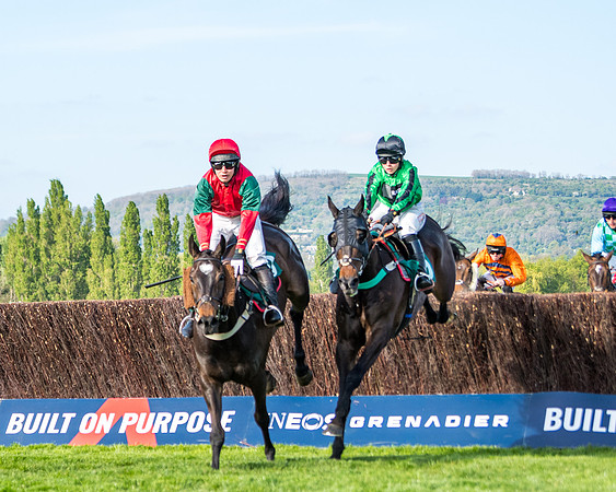 Race 2  -  Intermediate Point to Point Hunters' Steeple Chase (112 of 277)