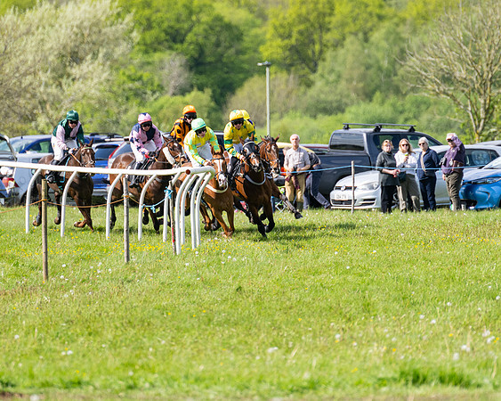 Race 4 -  2M4F Conditions  (49 of 102)