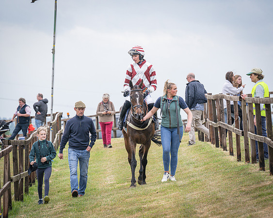 Race 6 - 2M4F Maiden (50 of 85)