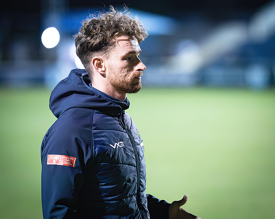 Farnborough 2 Chesham Utd 1 (17 of 368)