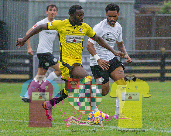 Royston Town 2 v 2 Chesham United (61 of 341)