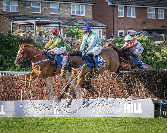 Race 4 - Peretemps Stratford Foxhunters (68 of 168)