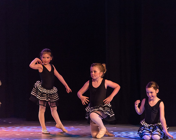 Maggie Monk - Act 1 - 5. Dance Of The Reed Flutes (16 of 59)
