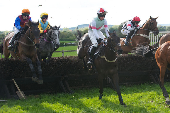 Race 6 -  33