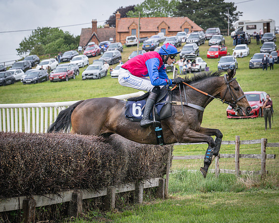 Race 2 - The Restricted race (35 of 84)