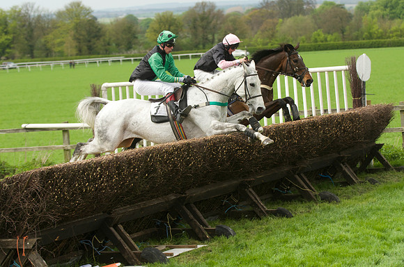 Kimblewick Point to Point at Kingston Blount Racecourse on Saturday 12th April 2014