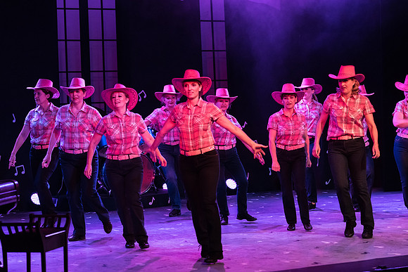 Maggie Monk - Act 2 - 14.Guitar (58 of 71)