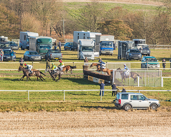 Race 2 - Jockey Club Mares Maiden Race-27