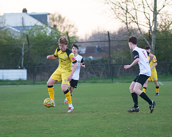 Game 1 - Kings Langley 0 v 3 Young Generals (75 of 259)-Enhanced-NR