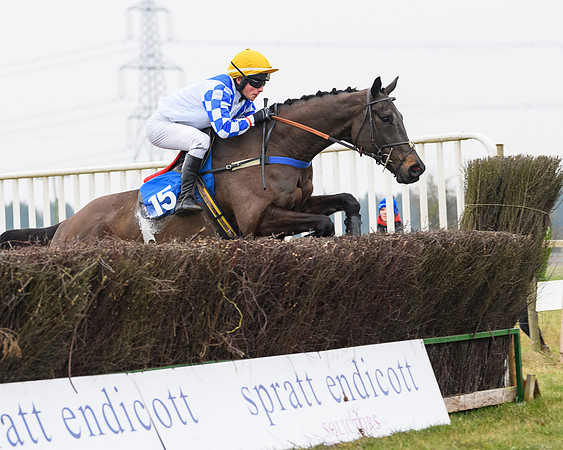 Race 3 - Novice Riders Race (76 of 180)
