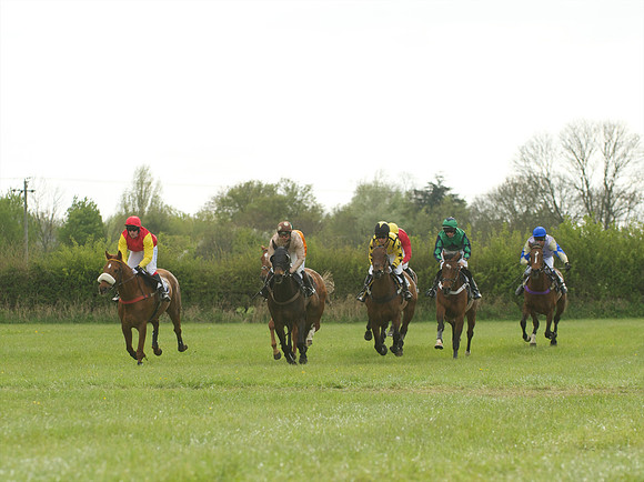 Kimblewick at Kimble Restricted Race