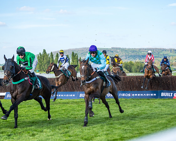 Race 2  -  Intermediate Point to Point Hunters' Steeple Chase (94 of 277)