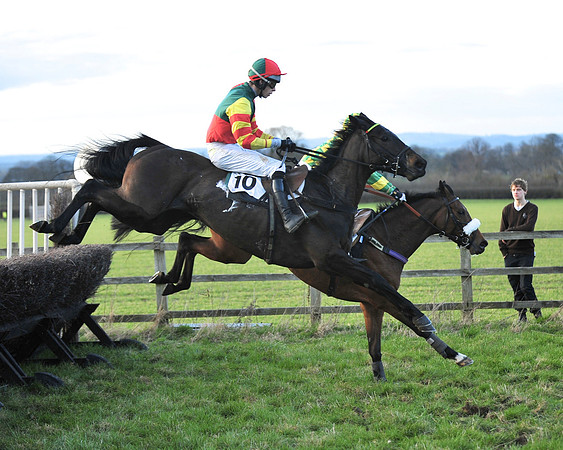 TVRC - Young Hose Maiden - Div 1