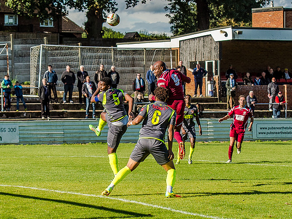 Chesham Utd 2 Staines Town 0 (12 of 79)