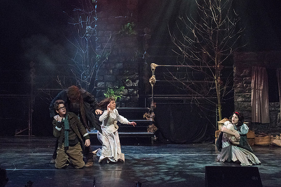 Friday - Act 2 -  (117 of 228).jpg