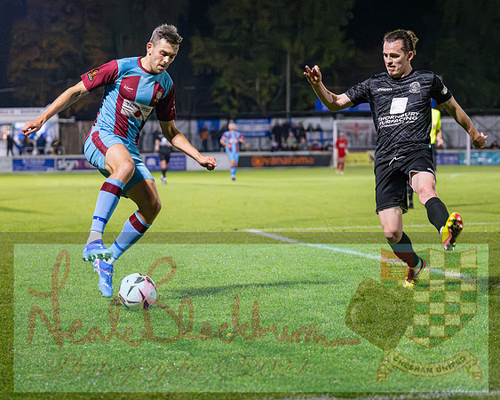 Chesham Utd 3 v 1 Chippenham Town (121 of 416)