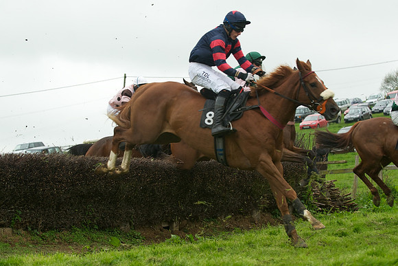 Race 7 - 2m4f Maiden 34