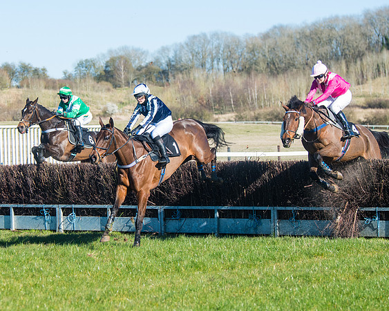 Race 4 - Ladies Open  (25 of 200)
