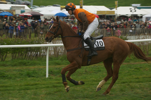 Race 2 - Confined 23