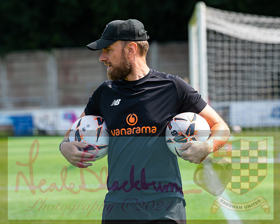 Chesham Utd v Borehamwood (8 of 458)